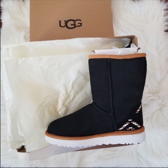 🎈VERY FEW LEFT🎈UGG NWT 6,7 ONLY left - Picture 3 of 7